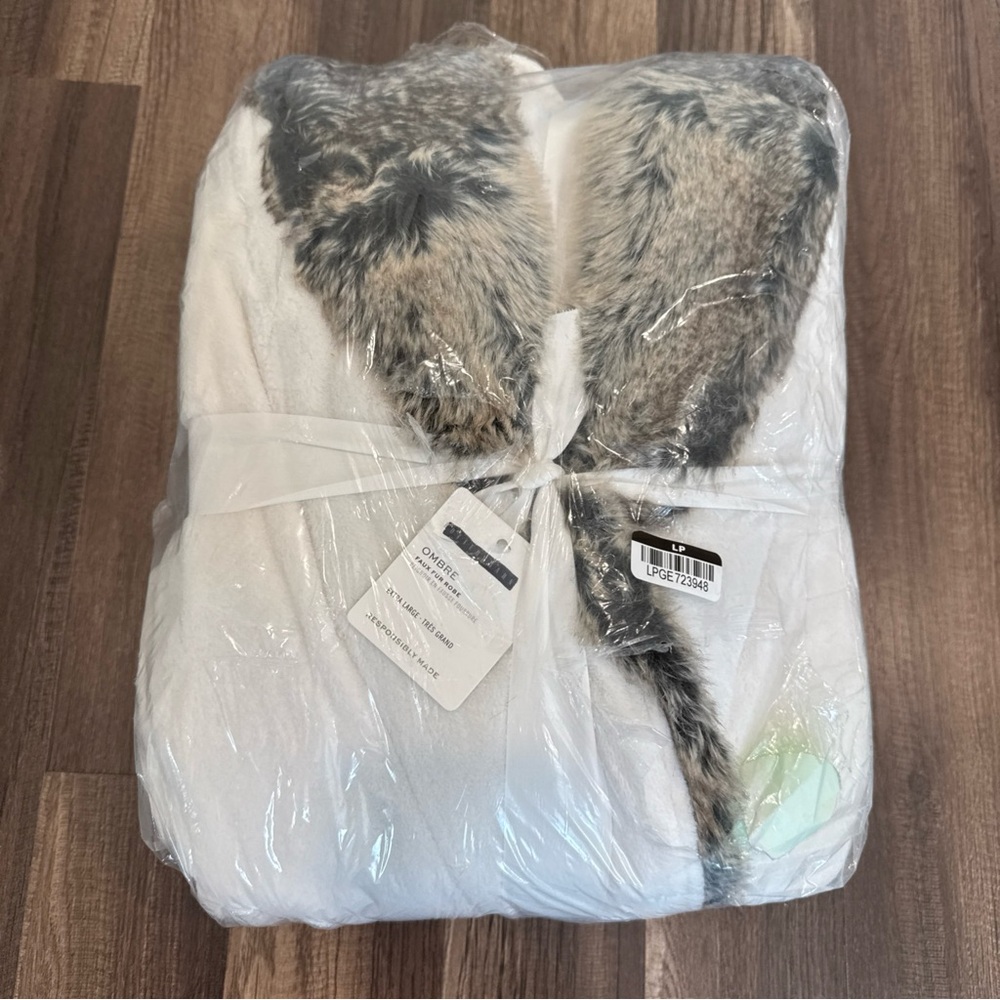 Pottery Barn Ombré Faux Fur Robe - XL - Gray/ White